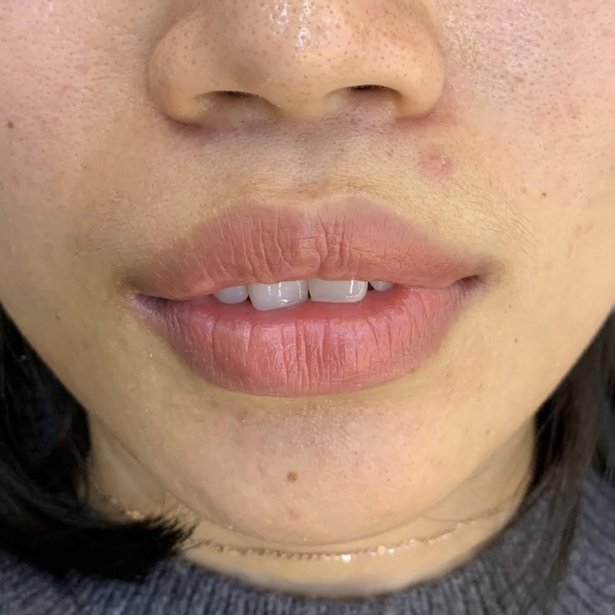 close up lip contour tattoo details